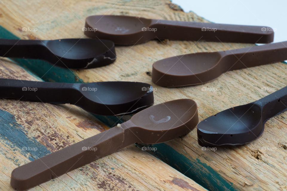 Chocolate spoons