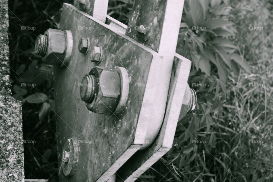 This series object from the pig anchor is a series of construction that binds together with other pig anchor constructions so that the large sling as a support for the weight of the bridge is stronger and stronger.