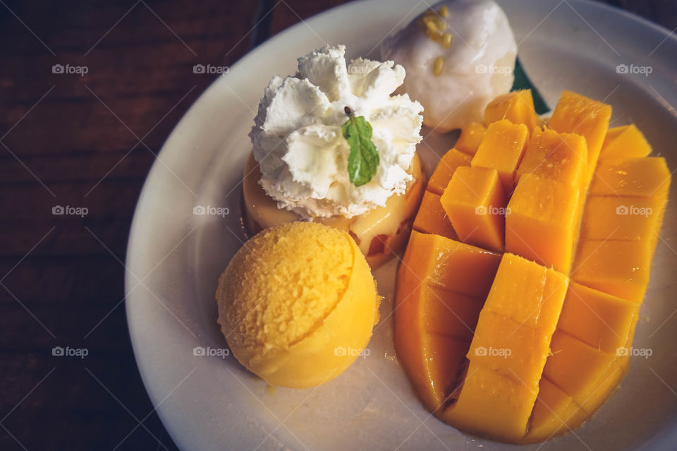 Mango sticky rice + mango ice cream + mango pudding = heaven // Taken in Chiang Mai, Thailand 