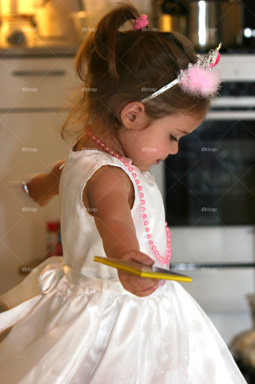 Child, People, Girl, Indoors, Woman