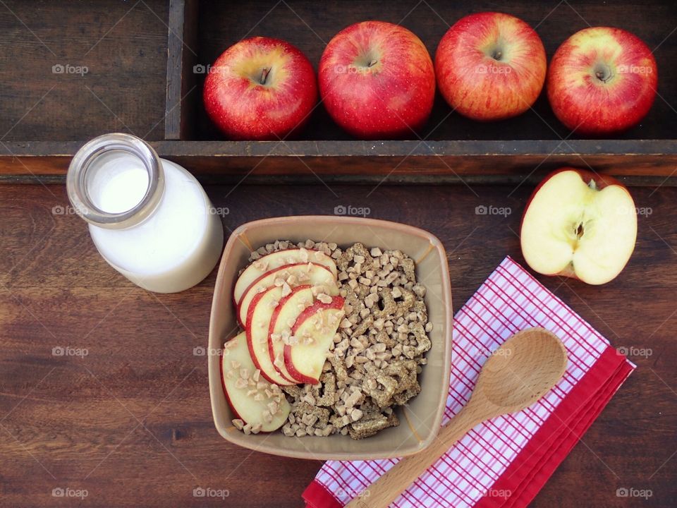 Delicious breakfast with apples