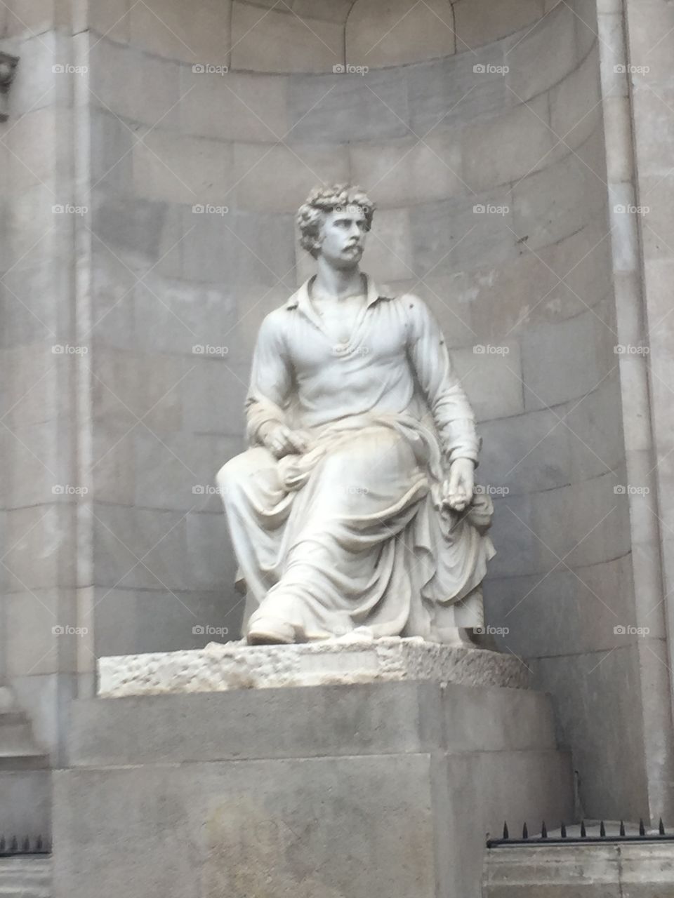 Statue in Gothic Quarter, Barcelona 