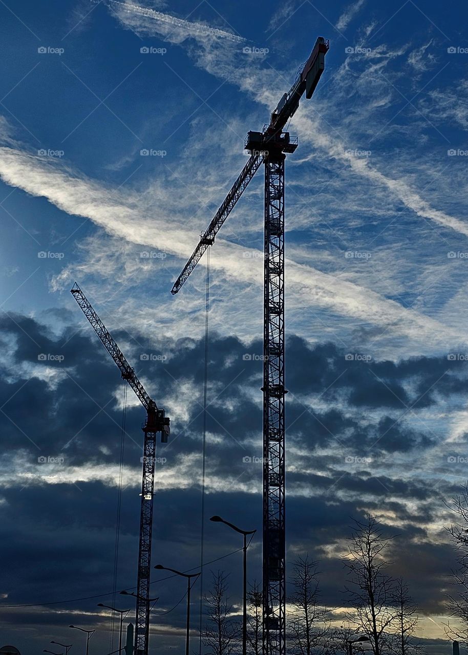 cranes in Paris