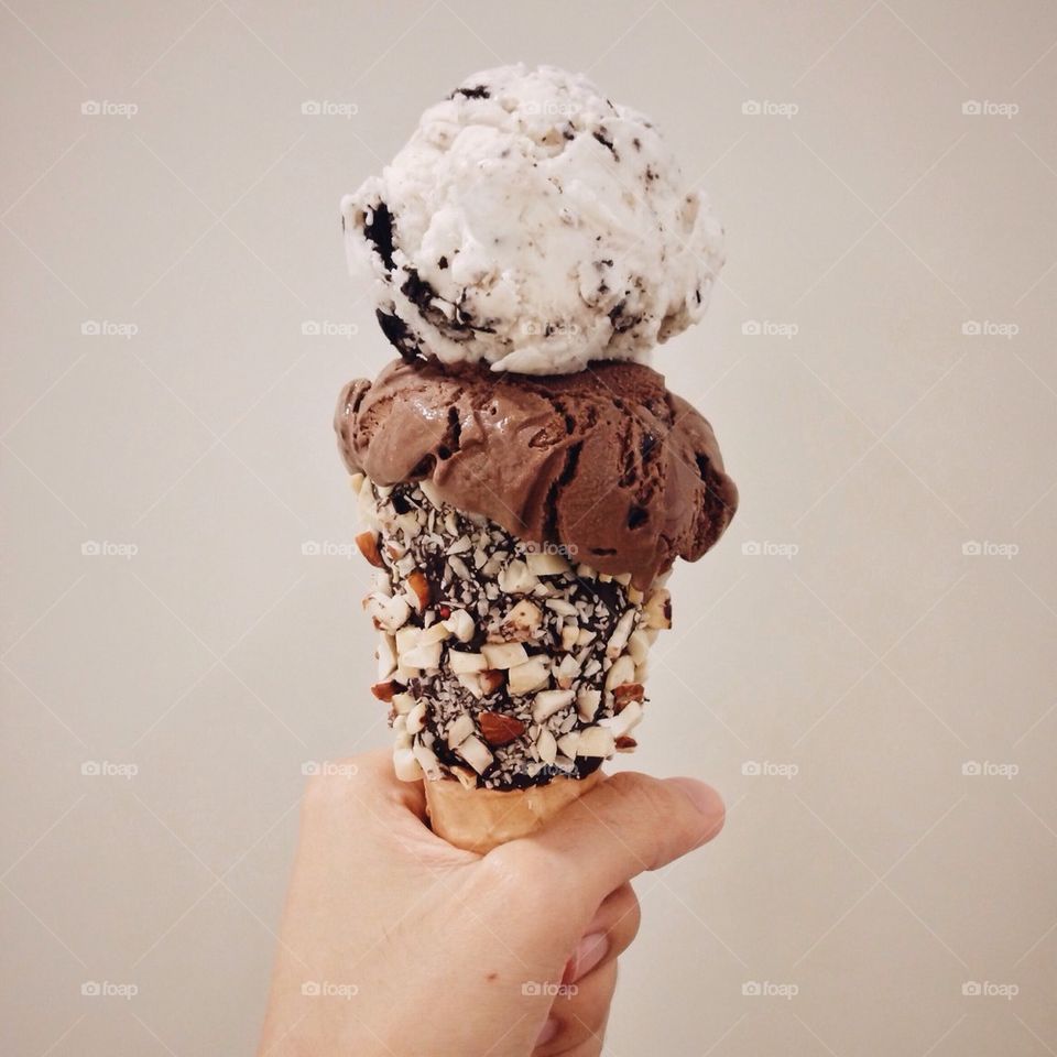 Double ice cream cone