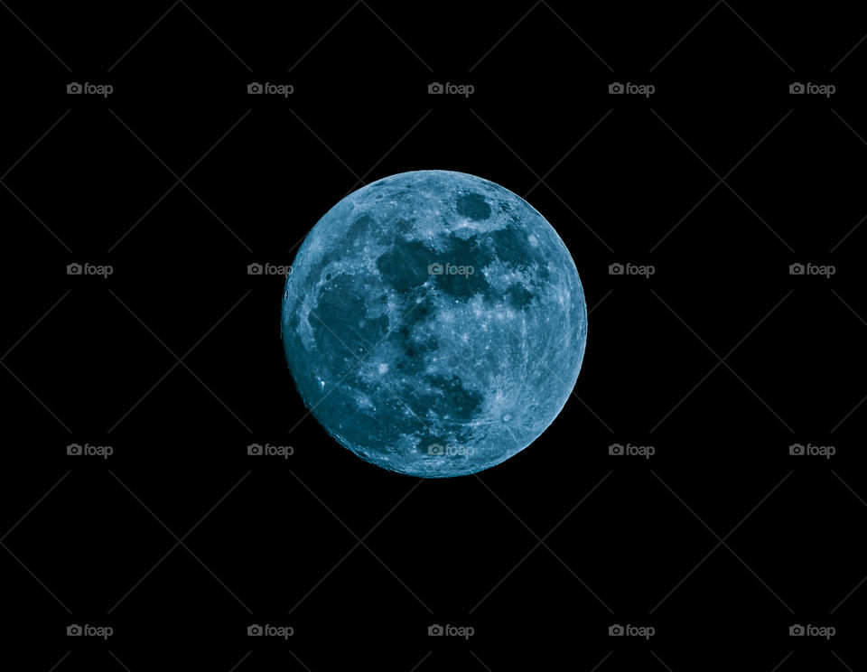 Moon photography - greenish blue shade