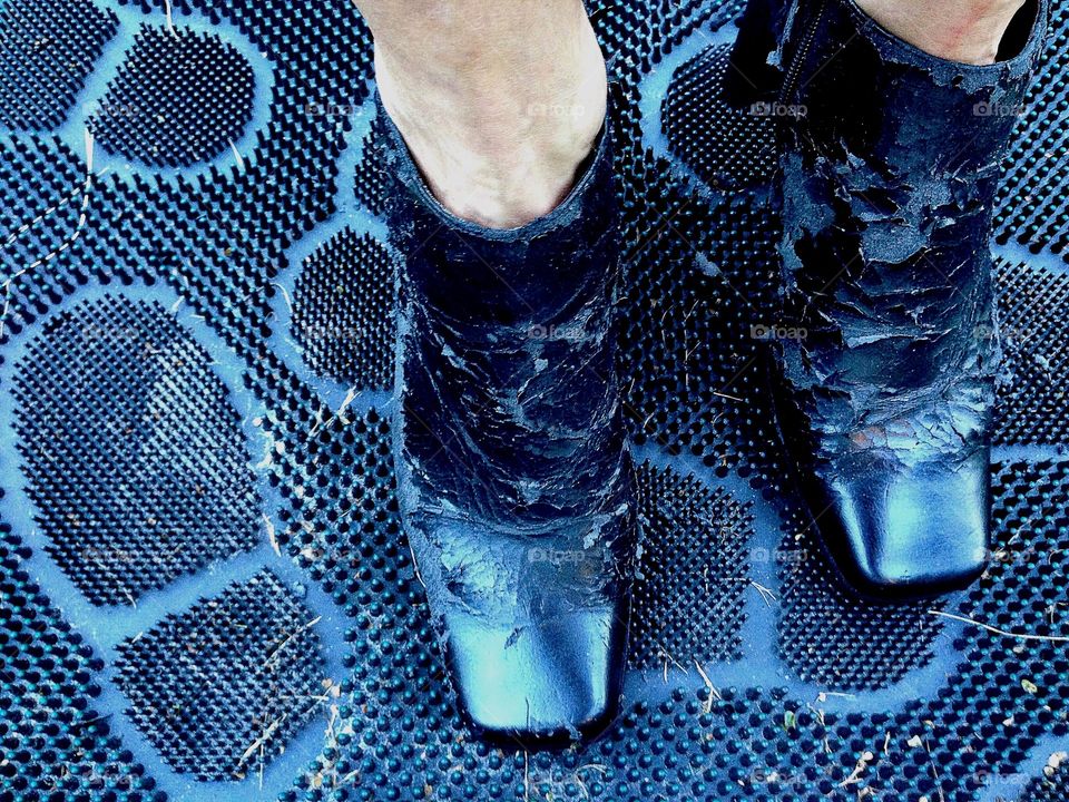 Odd texture-old worn out boots