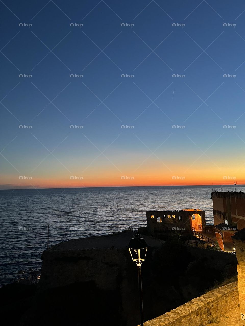 beautiful sunset from the seashore