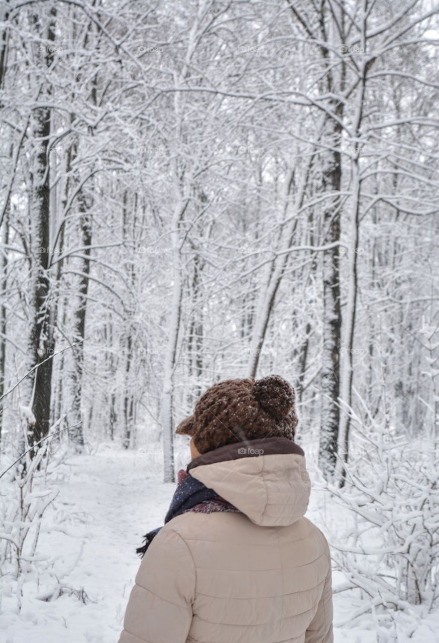 woman in winter park social distance