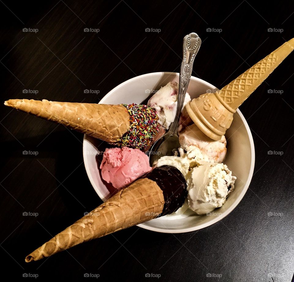 Large ice cream sundae with cones, delicious summertime treat 