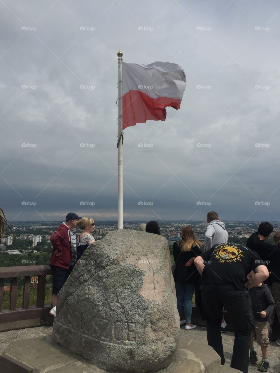 The flag of Poland flying on the top of the Kościuszko mound 