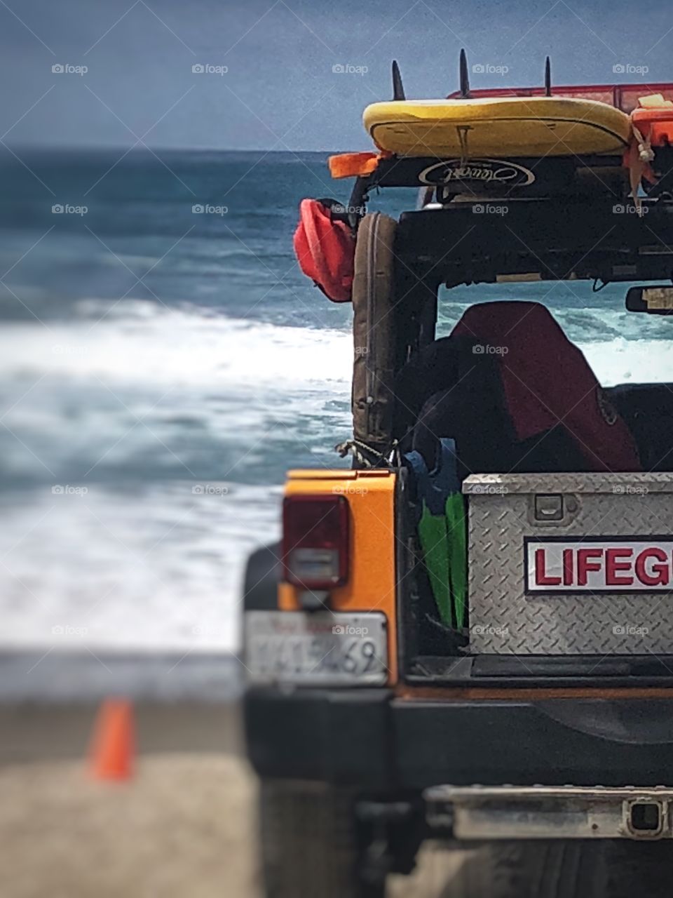 Life Guard Jeep On The Beach! 