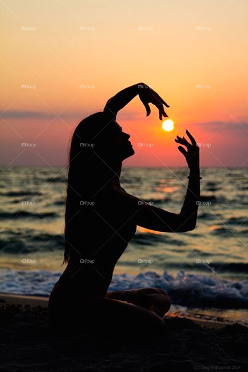 Silhouette of women dancing