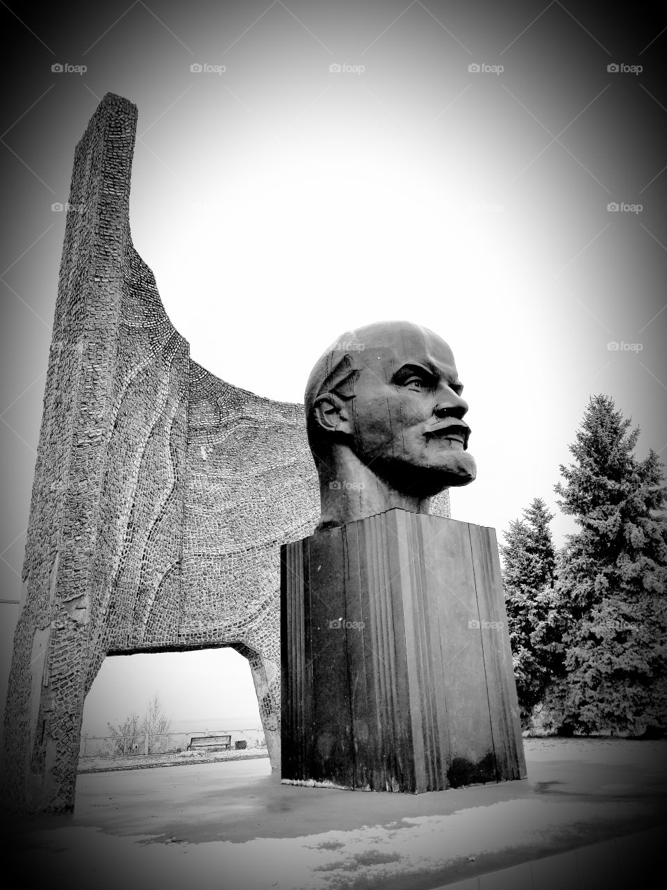 Monument V.Lenin
