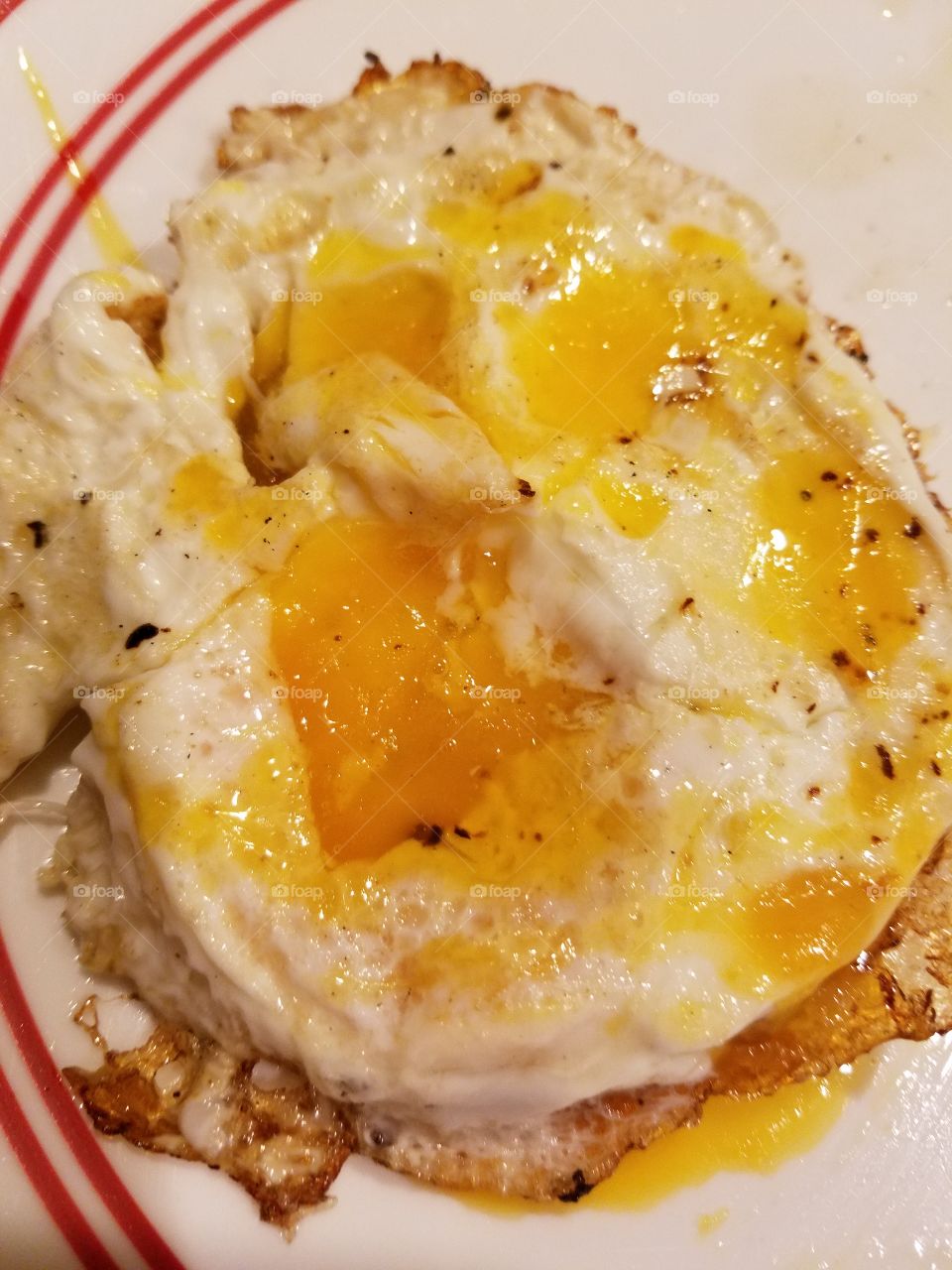 messy egg