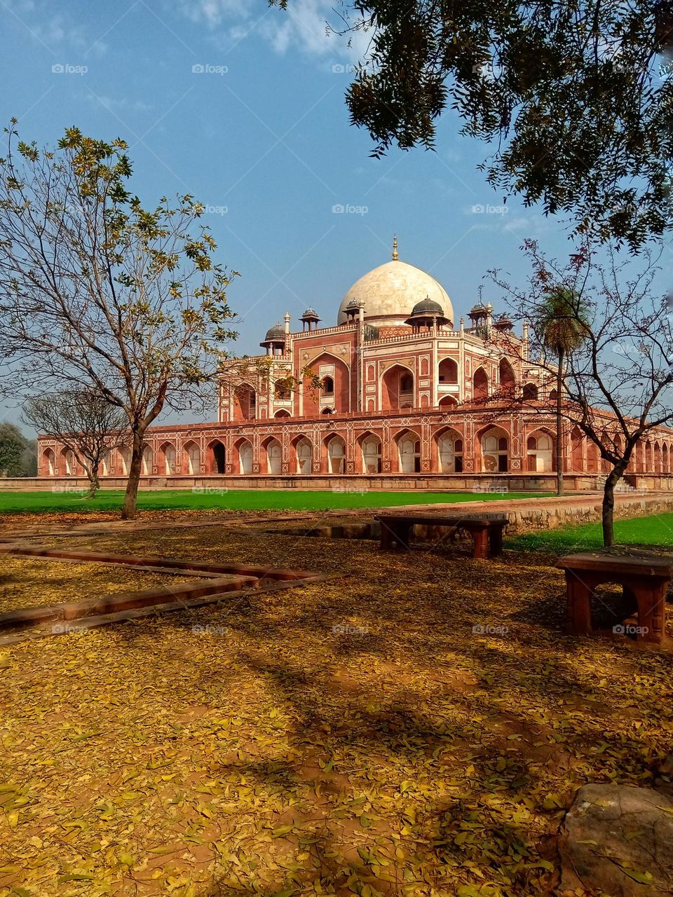 a photo of Humayun tomb in Delhi.