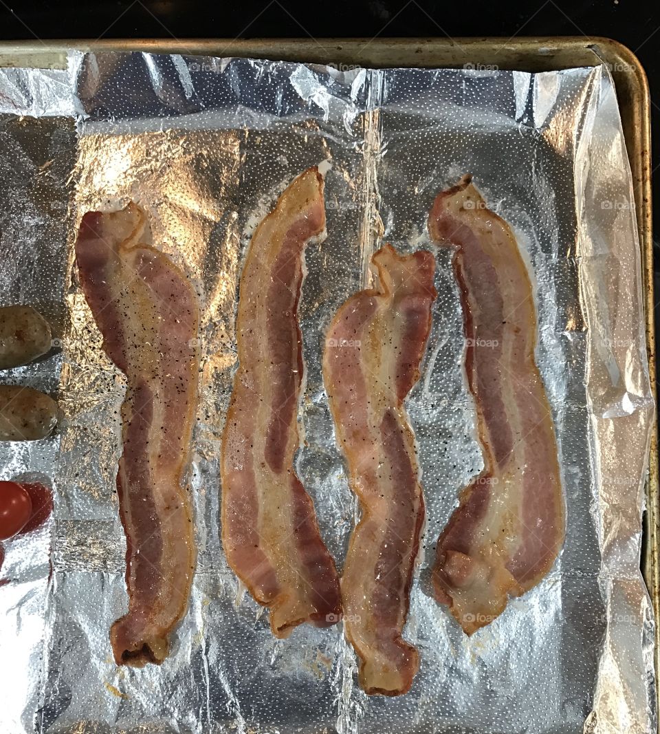 Grilled bacon on foil 