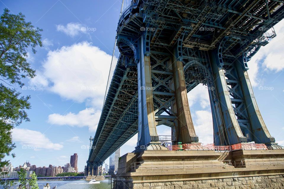 Under the Manhattan bridge 