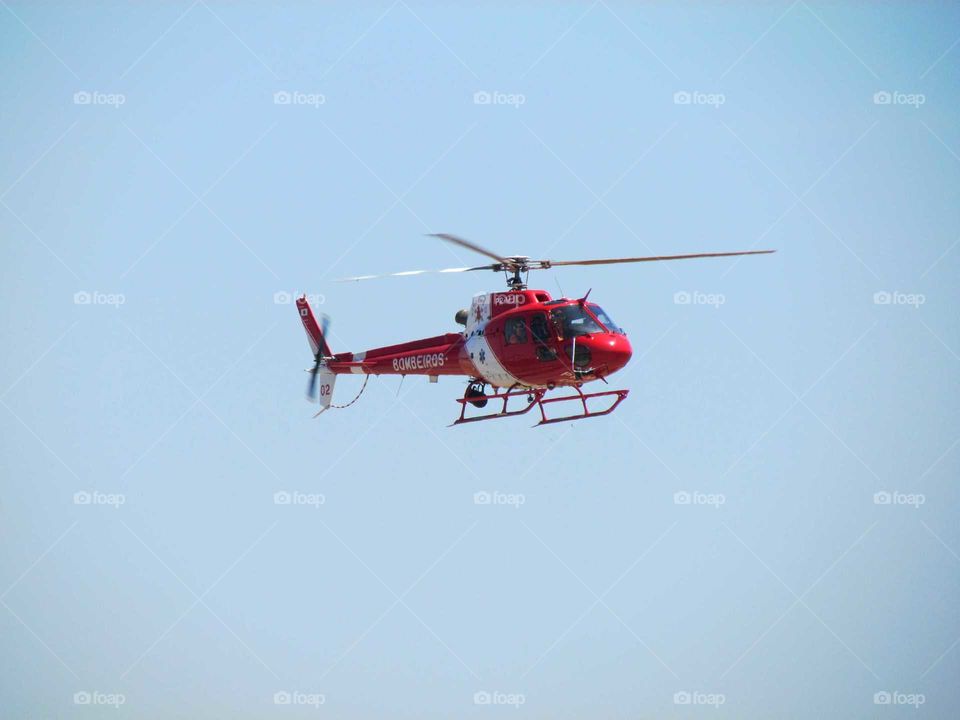 helicóptero do corpo de bombeiros do DF