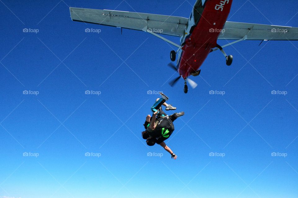 Good day to jump from a plane 