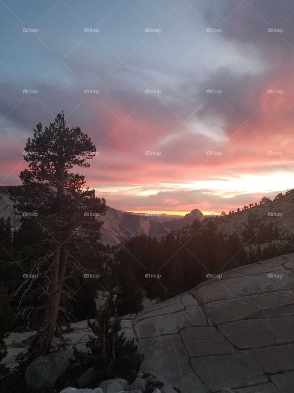 Sunset overlooking Yosemite National Park