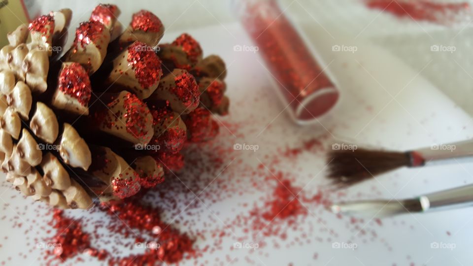 Red Glitter pine cone